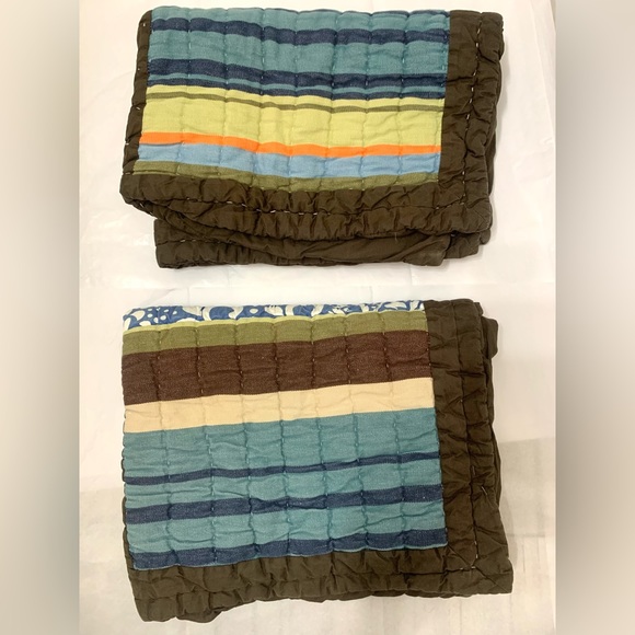 PB teen Oceanside patchwork quilted sham set of two standard 20” x 26” - Picture 7 of 9